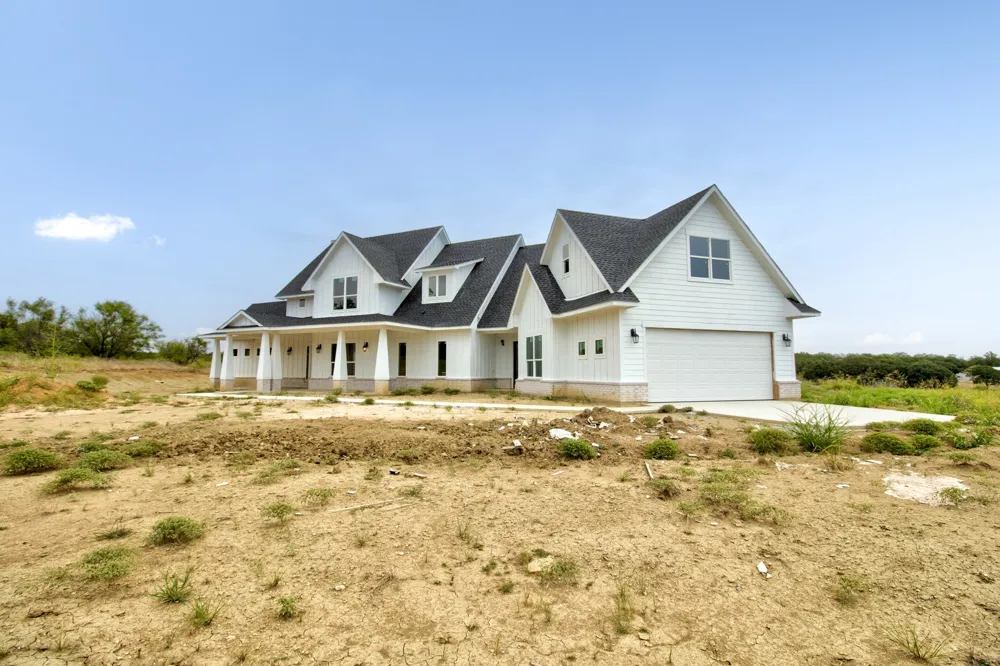 117 Mustang Springs Circle Sunset, TX 76270