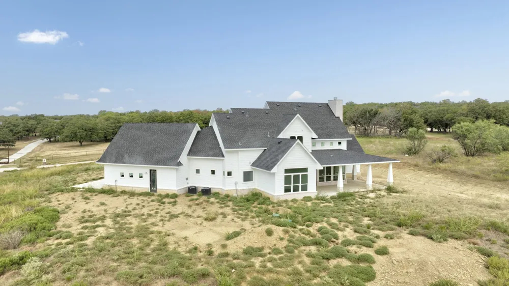 117 Mustang Springs Circle Sunset, TX 76270
