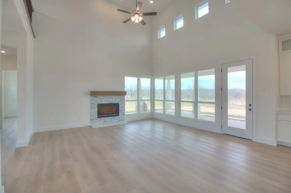 117 Mustang Springs Circle Sunset, TX 76270