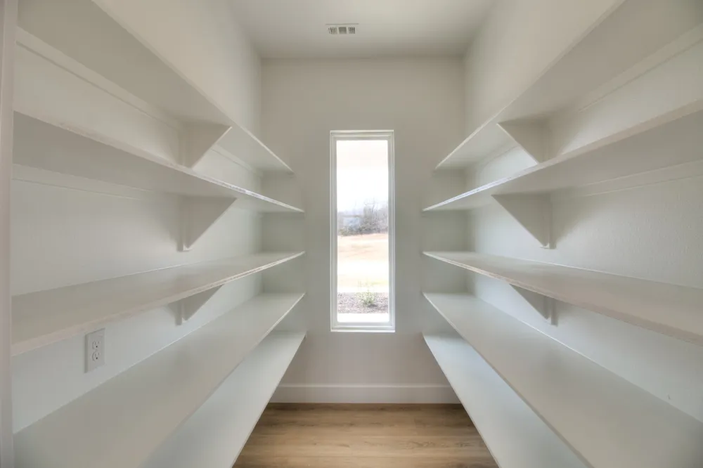 117 Mustang Springs Circle Sunset, TX 76270