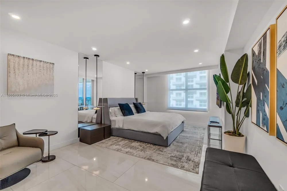 1500 Ocean Drive #1003 Miami Beach, FL 33139