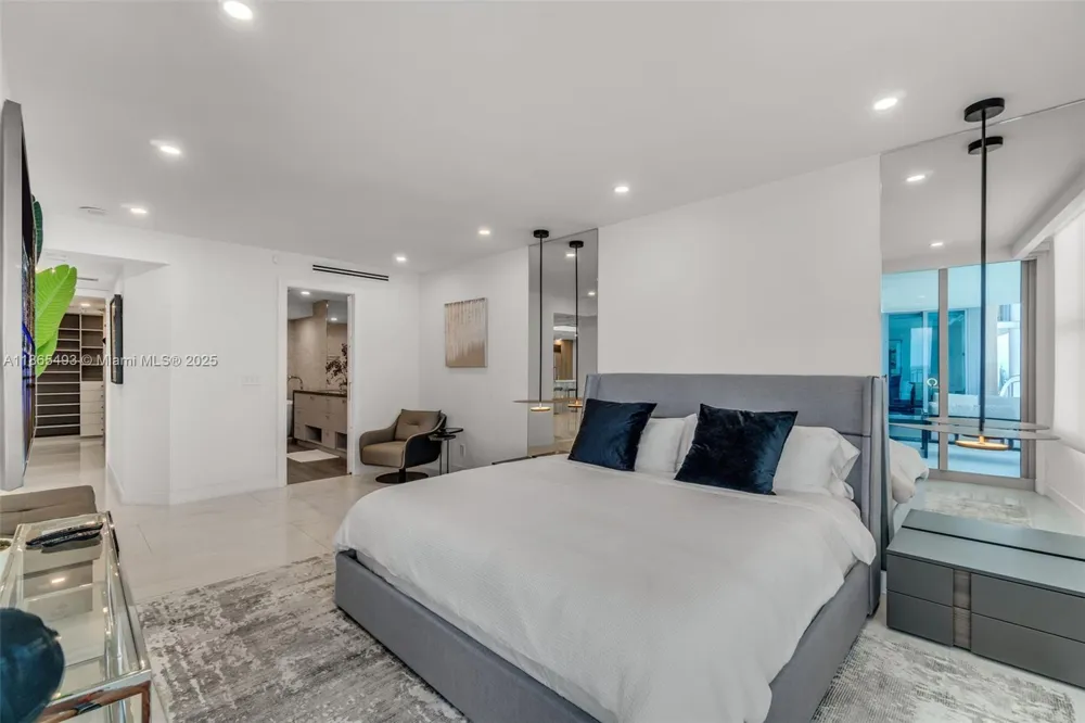 1500 Ocean Drive #1003 Miami Beach, FL 33139