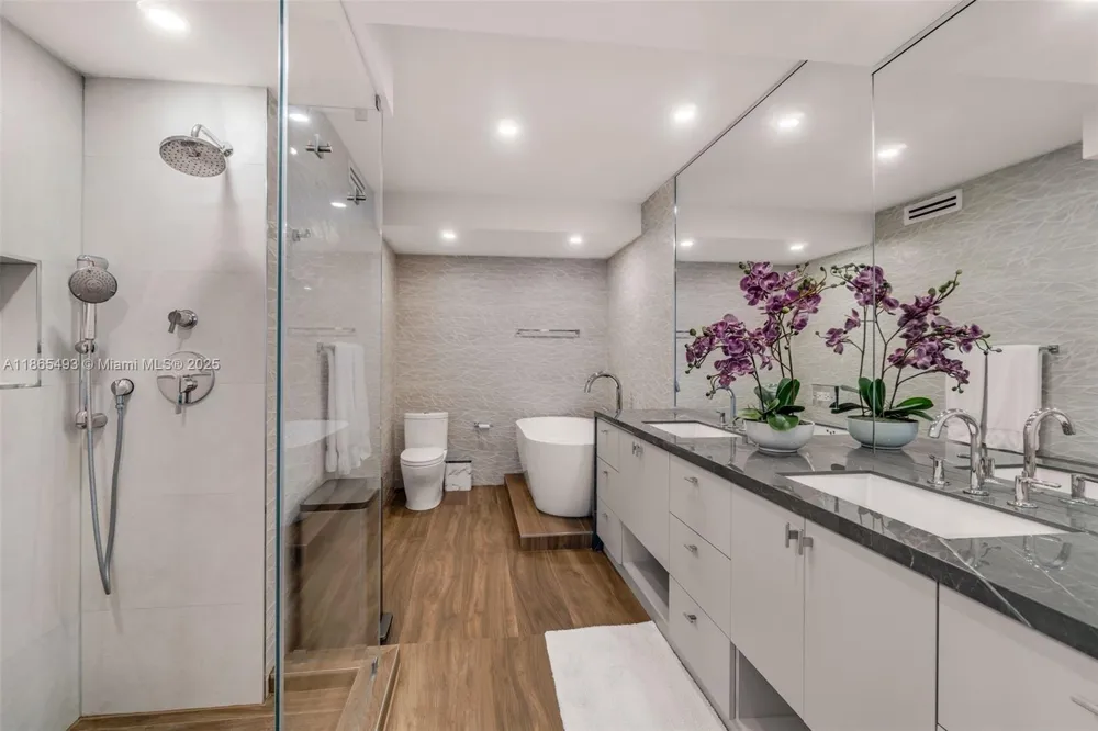 1500 Ocean Drive #1003 Miami Beach, FL 33139