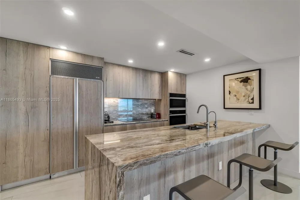 1500 Ocean Drive #1003 Miami Beach, FL 33139