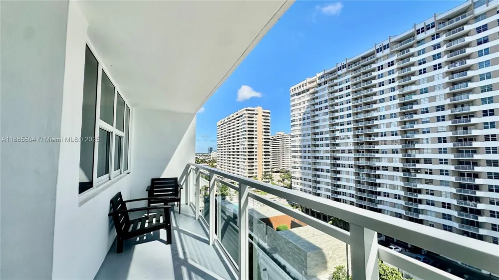 2030 S Ocean Dr #1022 Hallandale Beach, FL 33009
