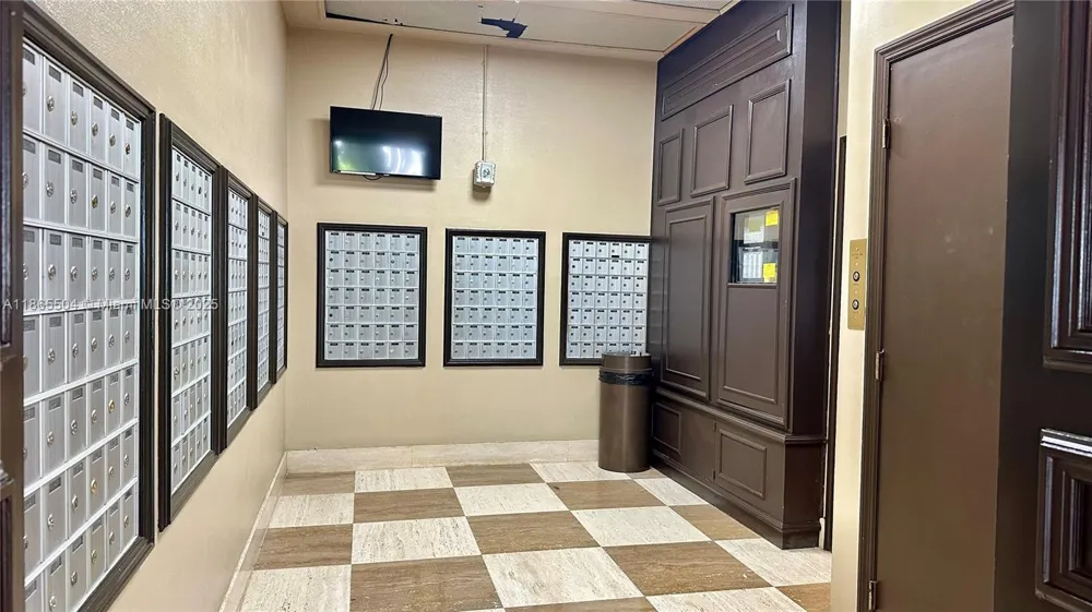 2030 S Ocean Dr #1022 Hallandale Beach, FL 33009