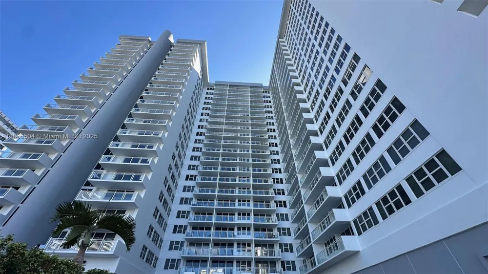 2030 S Ocean Dr #1022 Hallandale Beach, FL 33009