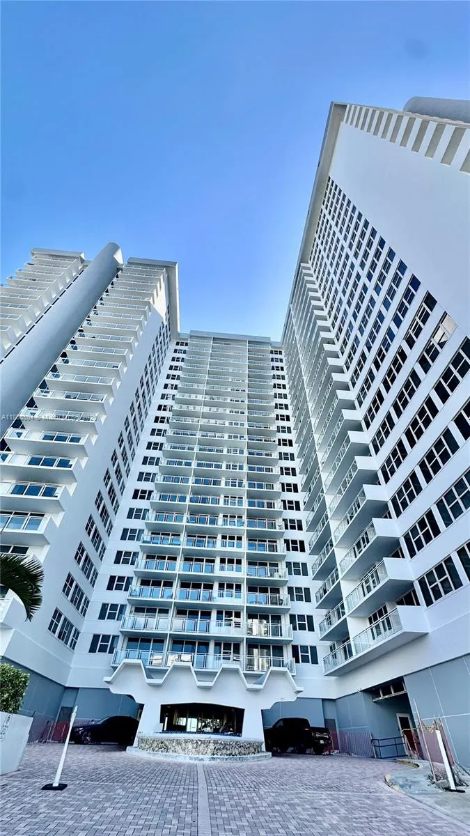 2030 S Ocean Dr #1022 Hallandale Beach, FL 33009