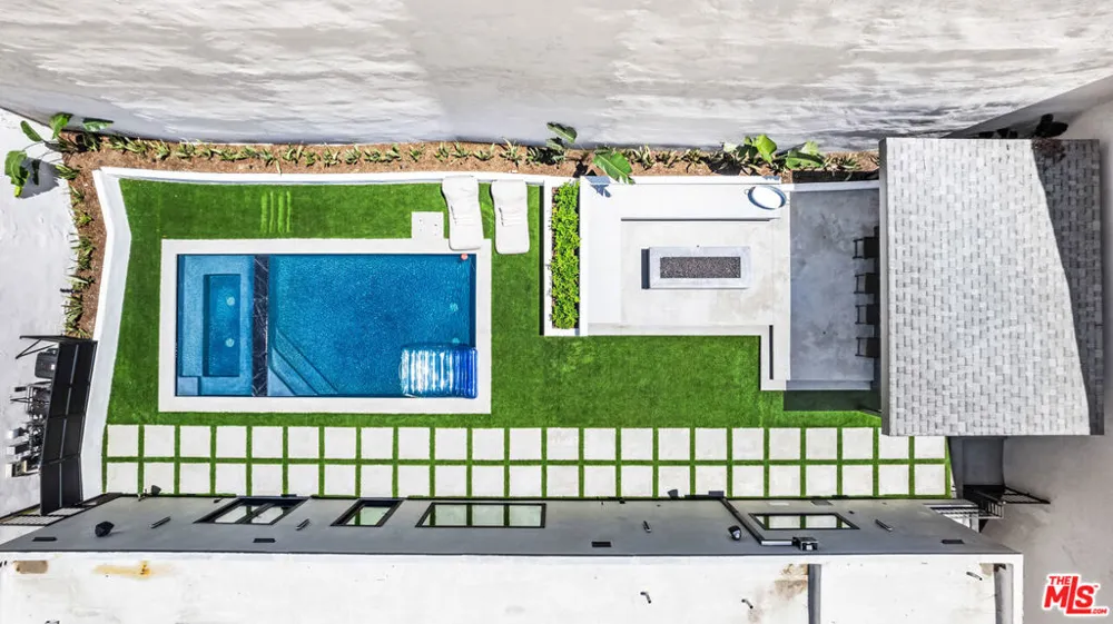1846 Franklin Canyon Drive Beverly Hills, CA 90210