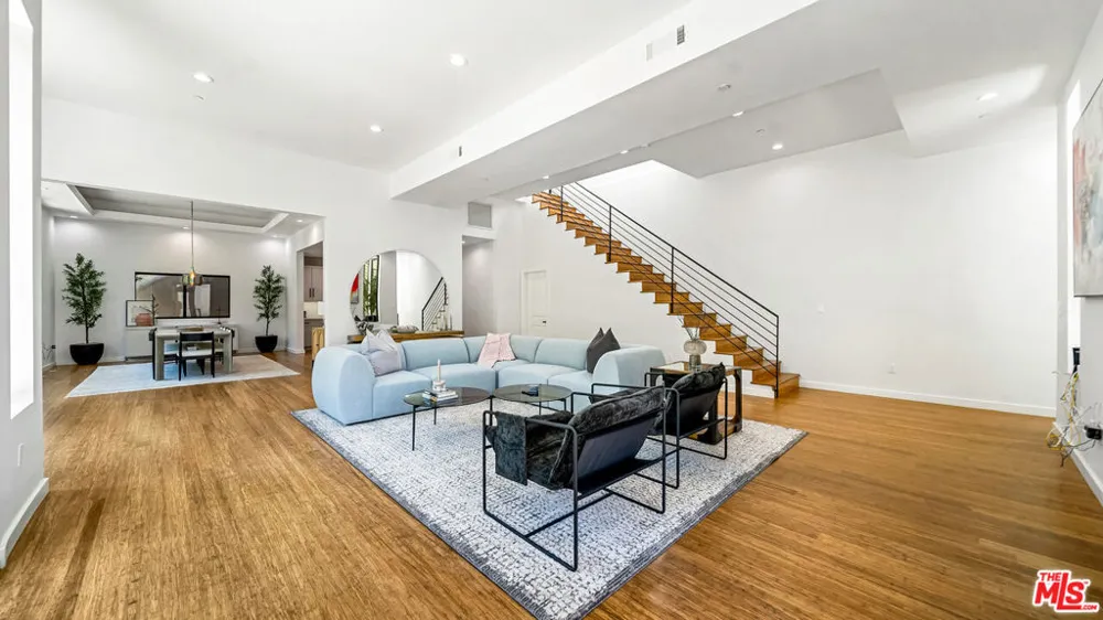 1846 Franklin Canyon Drive Beverly Hills, CA 90210