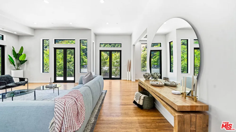 1846 Franklin Canyon Drive Beverly Hills, CA 90210