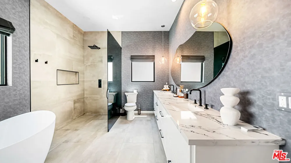 1846 Franklin Canyon Drive Beverly Hills, CA 90210