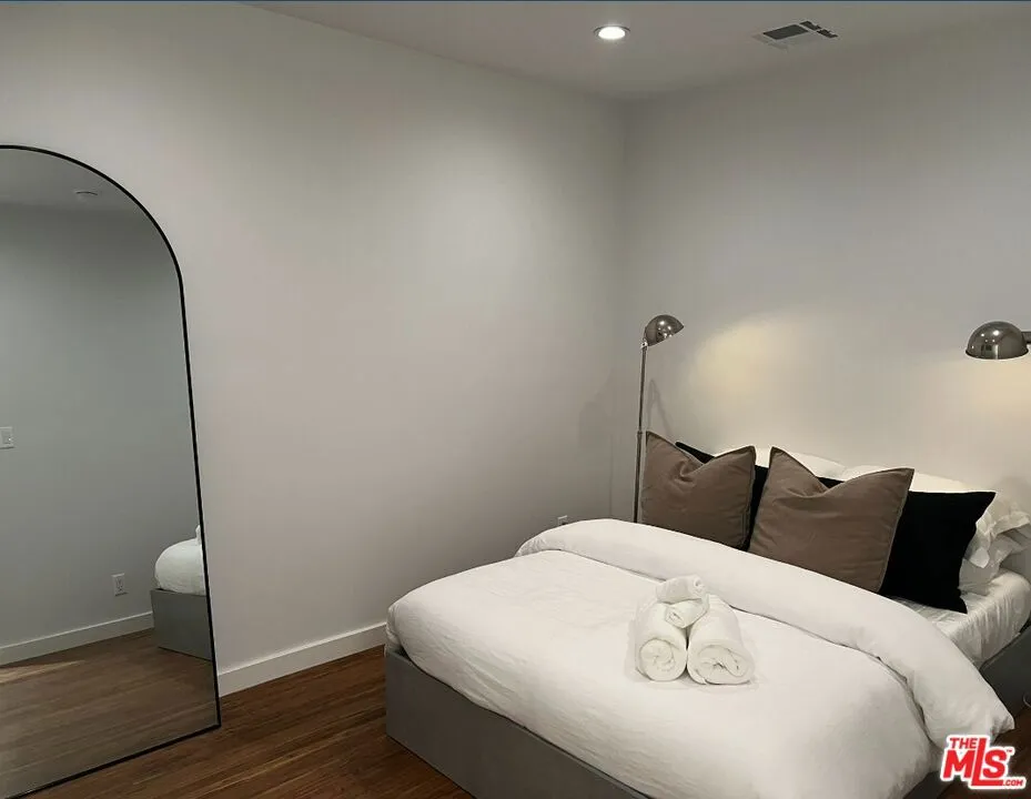 1846 Franklin Canyon Drive Beverly Hills, CA 90210