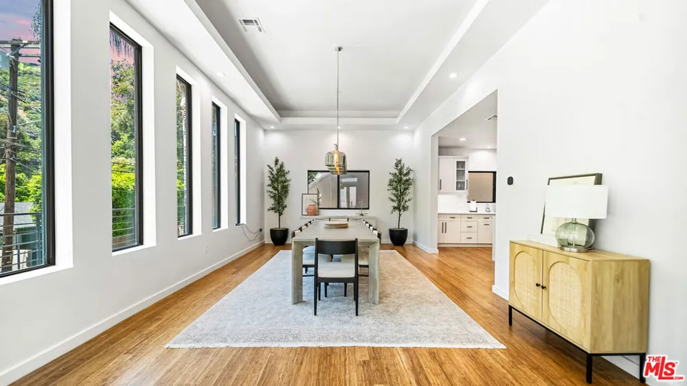 1846 Franklin Canyon Drive Beverly Hills, CA 90210