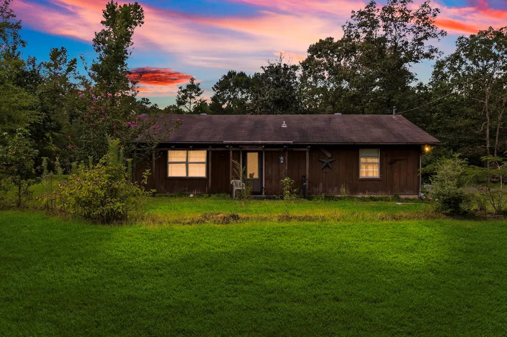271 Ivanhoe Ranchettes Drive Ivanhoe, TX 75979