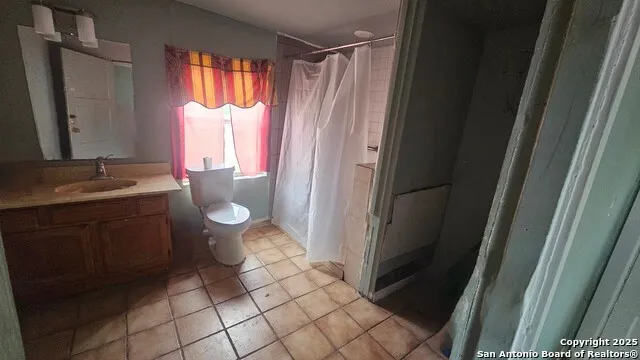 3513 Commercial Ave San Antonio, TX 78221