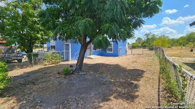 3513 Commercial Ave San Antonio, TX 78221