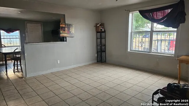 3513 Commercial Ave San Antonio, TX 78221