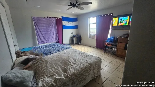 3513 Commercial Ave San Antonio, TX 78221