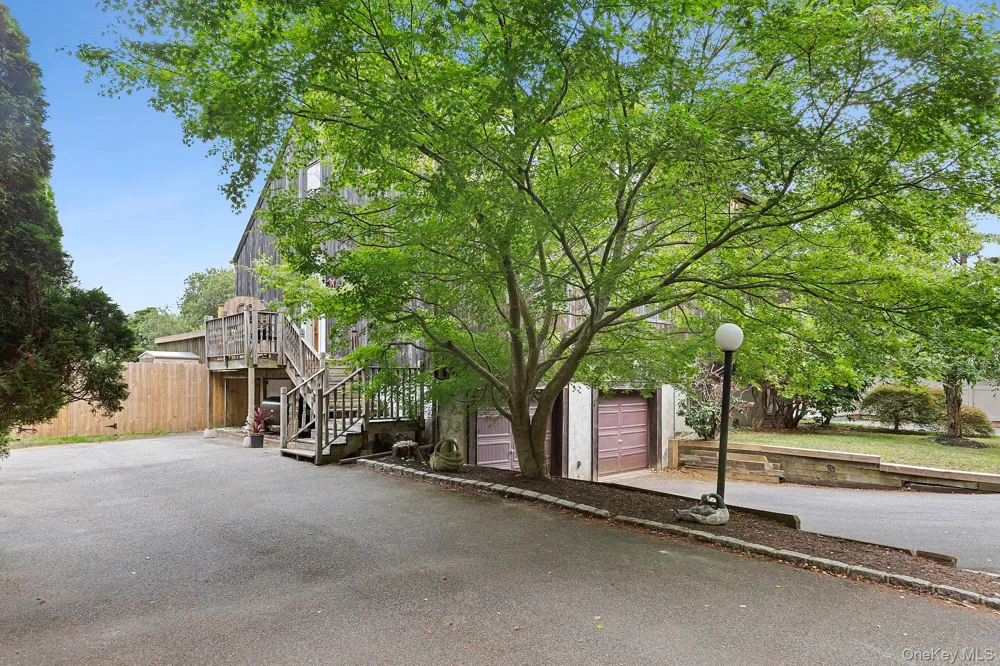 624 Noyack Road Southampton, NY 11968