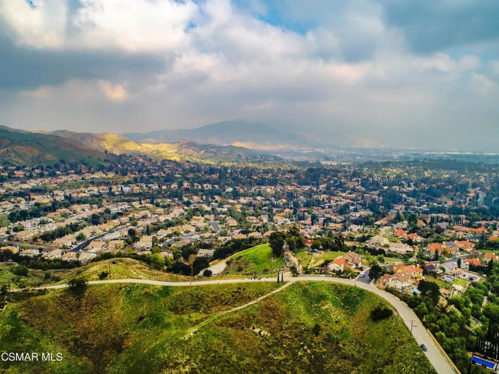 17900 Bull Canyon Road Granada Hills, CA 91344