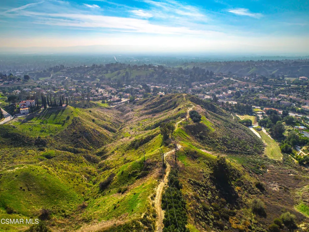 17900 Bull Canyon Road Granada Hills, CA 91344