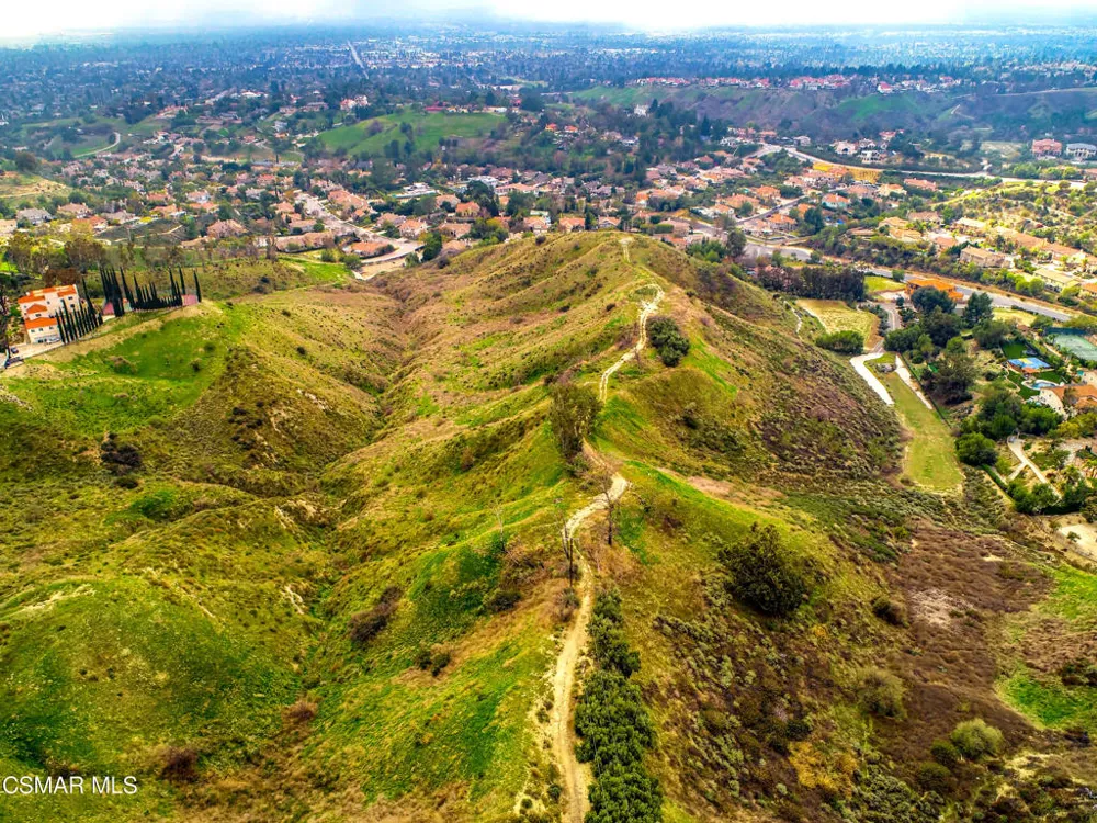 17900 Bull Canyon Road Granada Hills, CA 91344