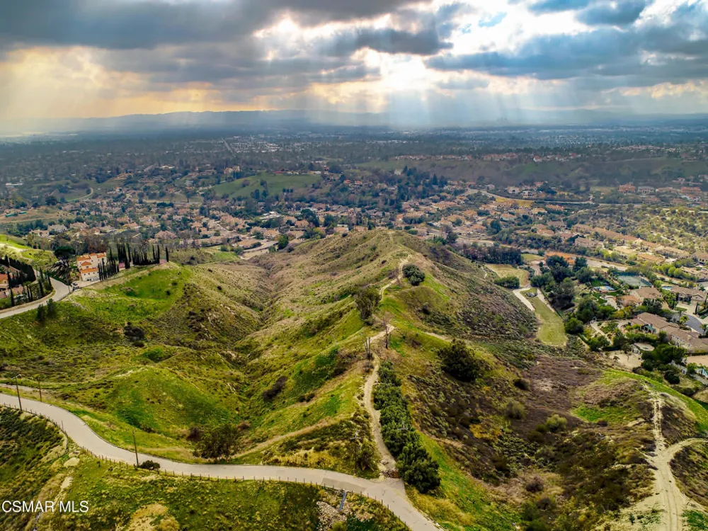 17900 Bull Canyon Road Granada Hills, CA 91344