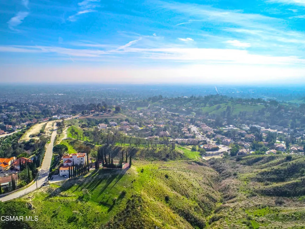 17900 Bull Canyon Road Granada Hills, CA 91344