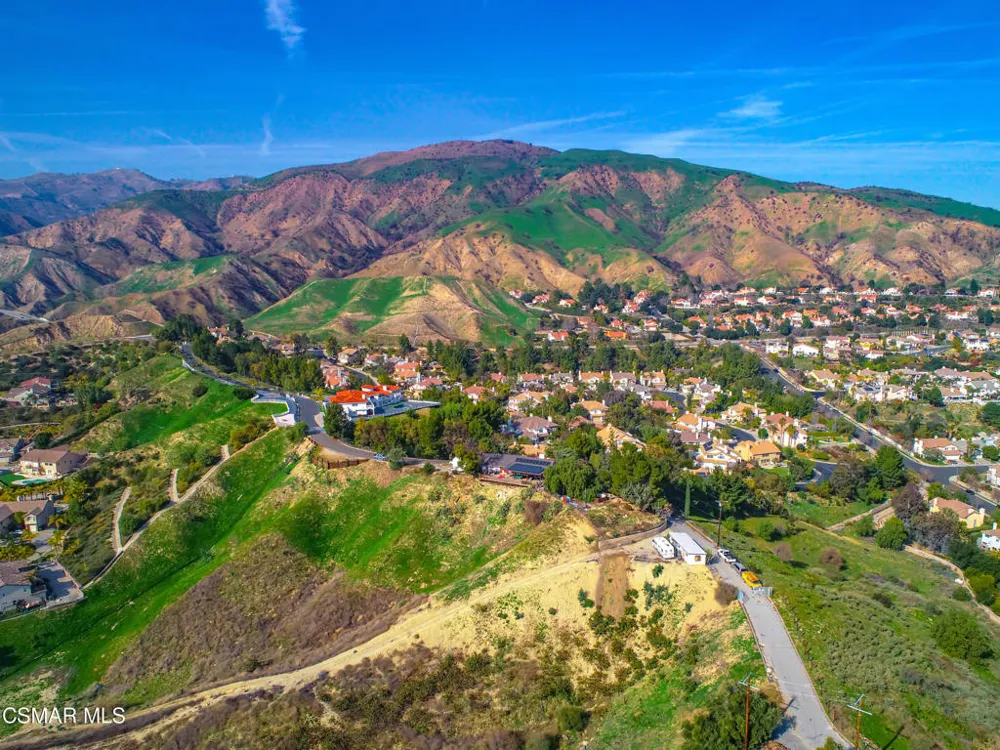 17900 Bull Canyon Road Granada Hills, CA 91344