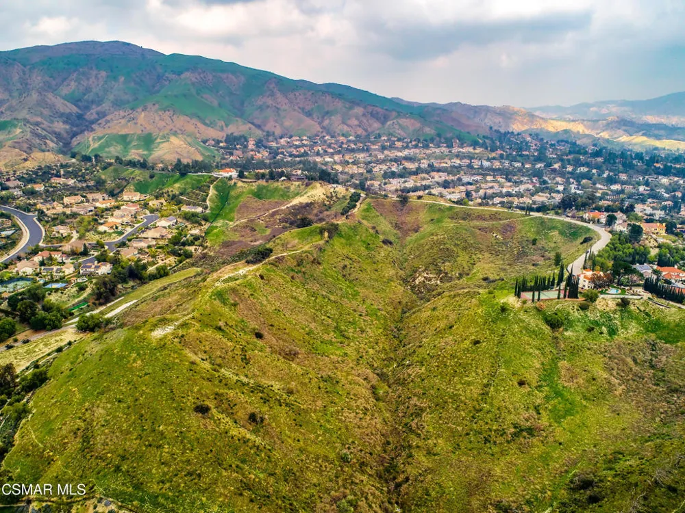 17900 Bull Canyon Road Granada Hills, CA 91344