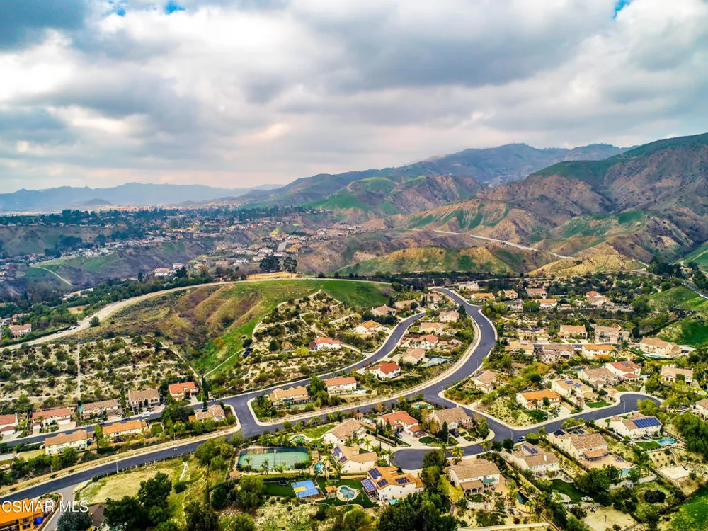 17900 Bull Canyon Road Granada Hills, CA 91344