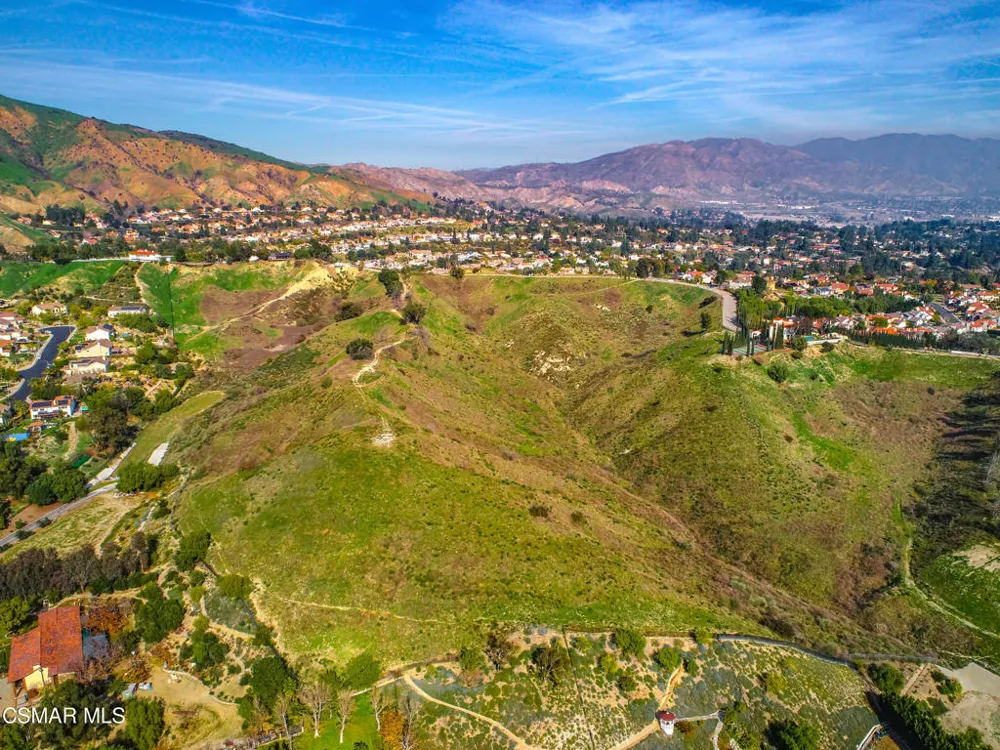 17900 Bull Canyon Road Granada Hills, CA 91344