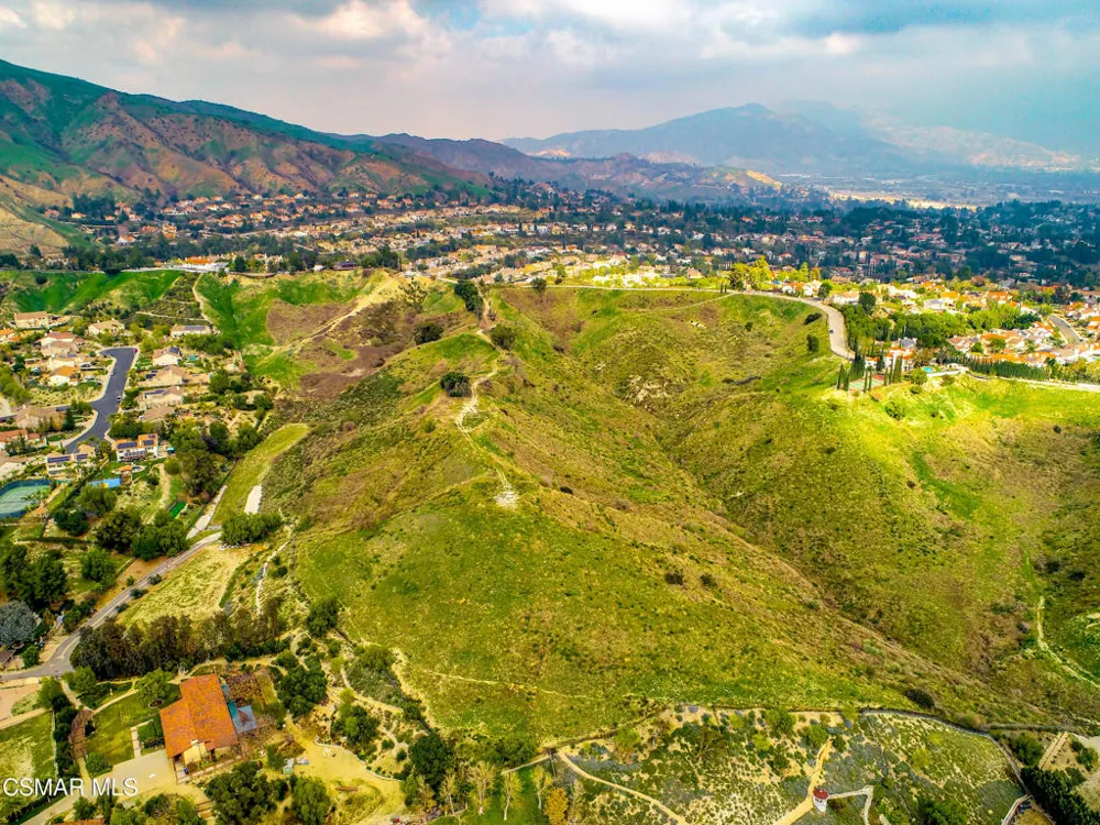 17900 Bull Canyon Road Granada Hills, CA 91344