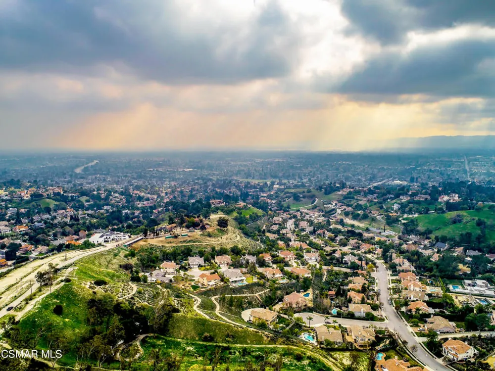 17900 Bull Canyon Road Granada Hills, CA 91344