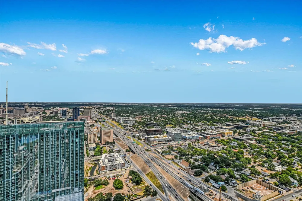 610 Davis Street #4704 Austin, TX 78701