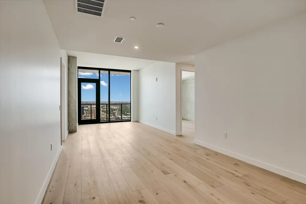 610 Davis Street #4704 Austin, TX 78701