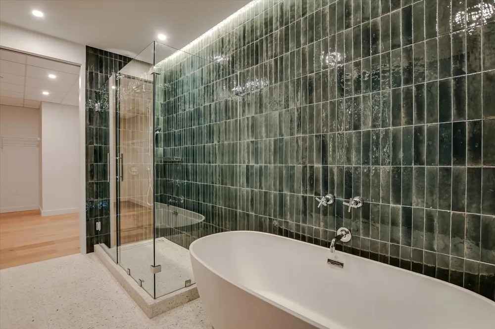 610 Davis Street #4704 Austin, TX 78701