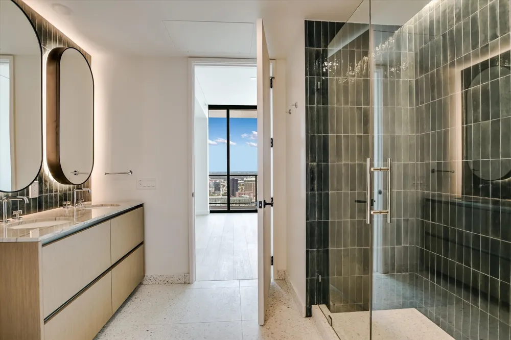 610 Davis Street #4704 Austin, TX 78701