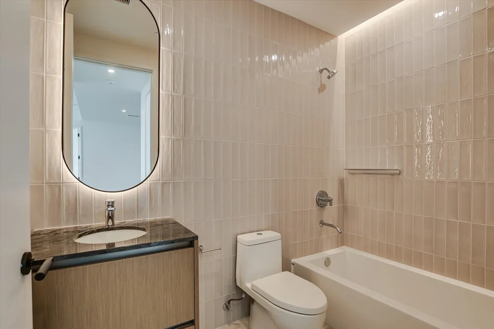 610 Davis Street #4704 Austin, TX 78701