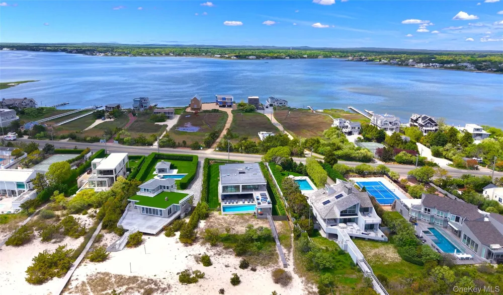 345 Dune Road Westhampton Beach, NY 11978