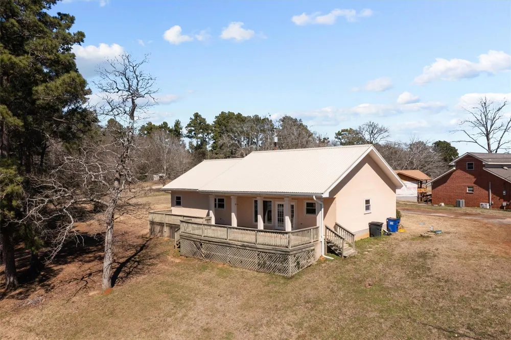 160 Lookout Point Drive Grapeland, TX 75844