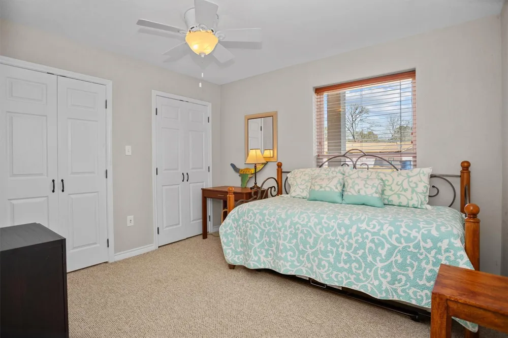 160 Lookout Point Drive Grapeland, TX 75844