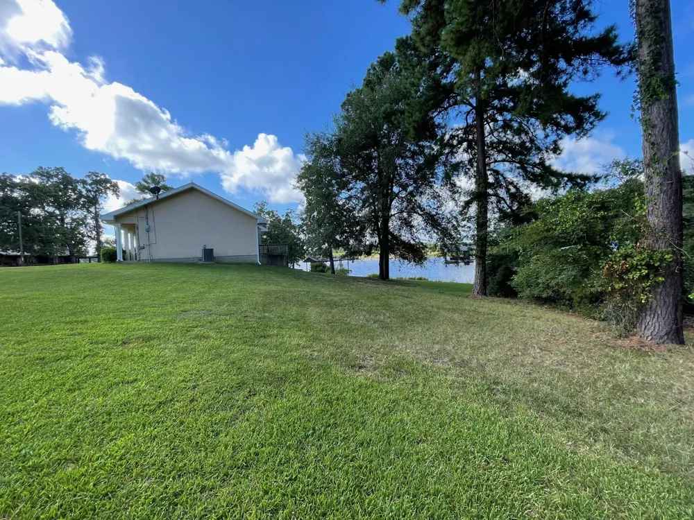 160 Lookout Point Drive Grapeland, TX 75844