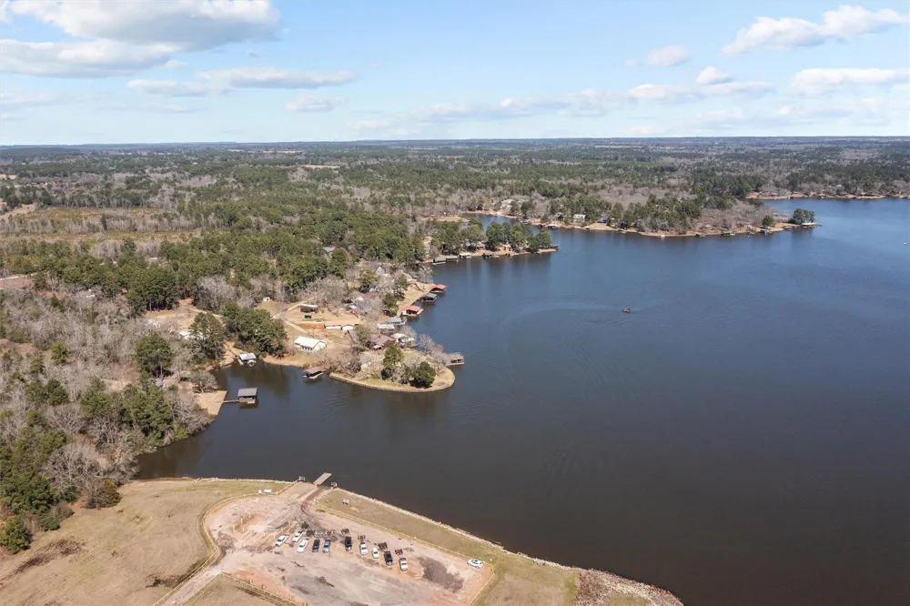 160 Lookout Point Drive Grapeland, TX 75844