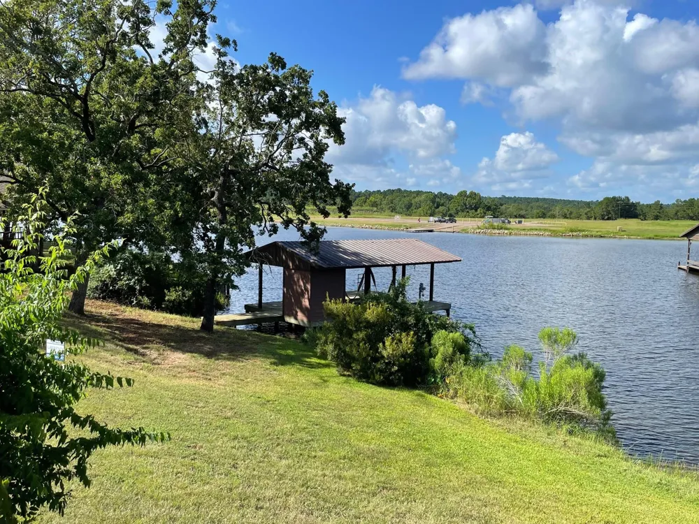 160 Lookout Point Drive Grapeland, TX 75844