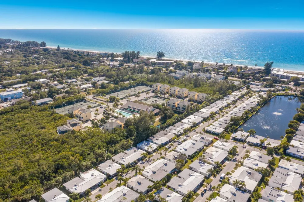 957 SPANISH DRIVE Longboat Key, FL 34228