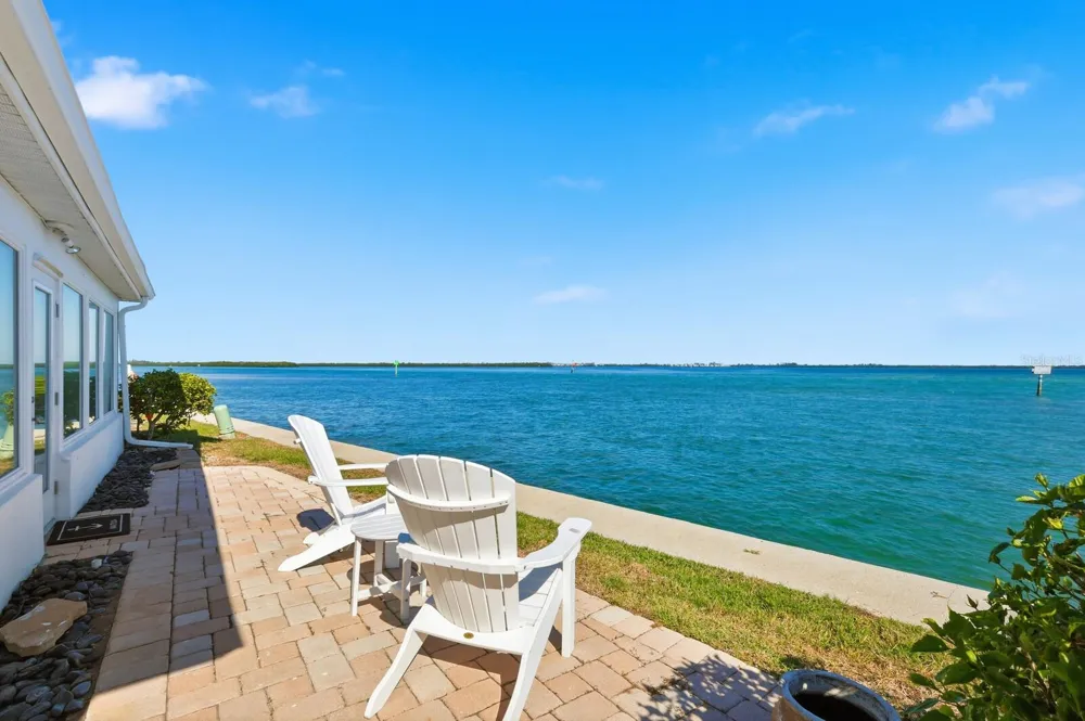 957 SPANISH DRIVE Longboat Key, FL 34228