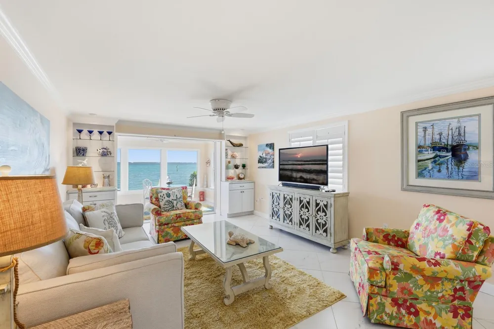 957 SPANISH DRIVE Longboat Key, FL 34228