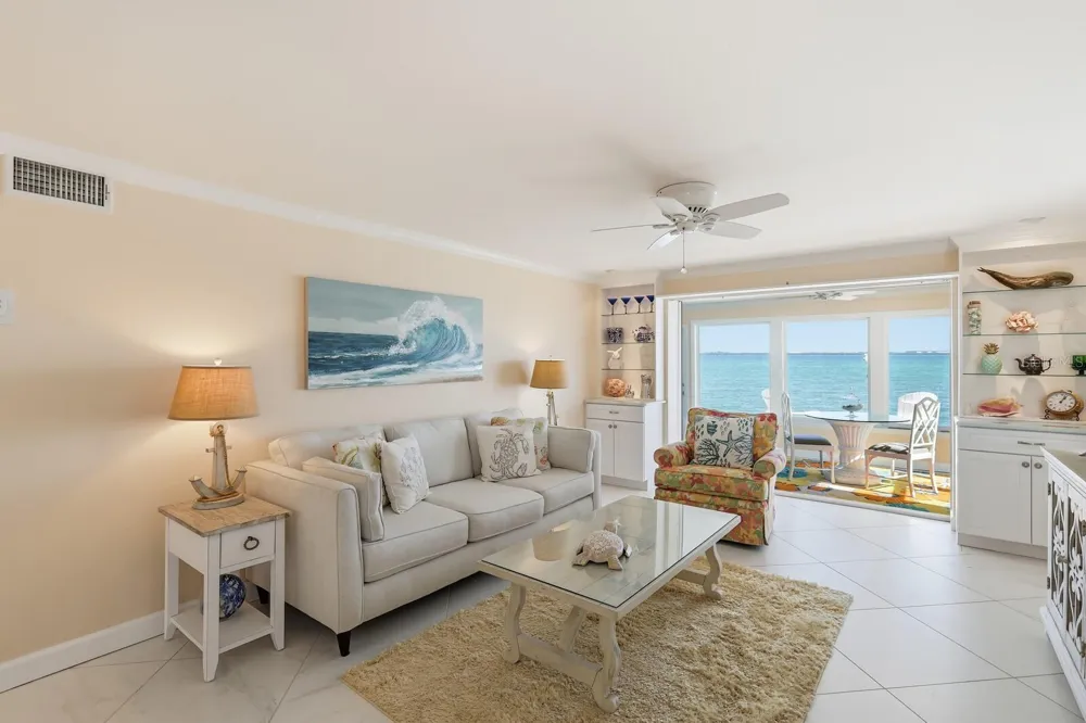 957 SPANISH DRIVE Longboat Key, FL 34228